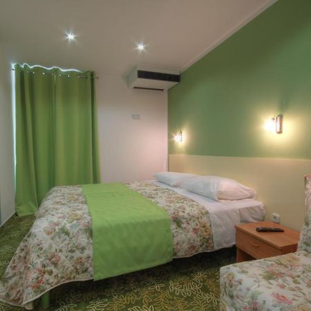 Hotel Sali Exterior photo